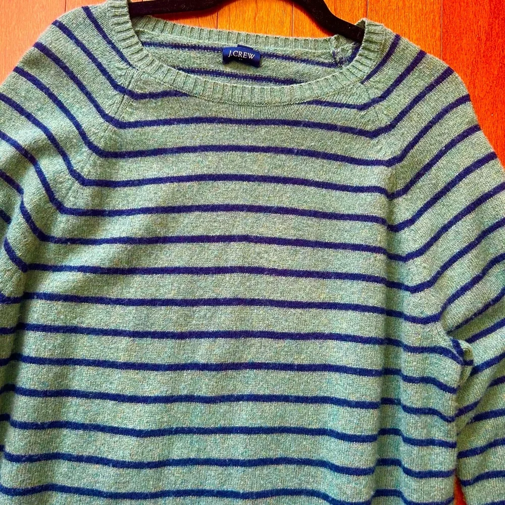 J Crew Sweater Men’s XL Green Lambswool Blend Crewneck Striped Christmas